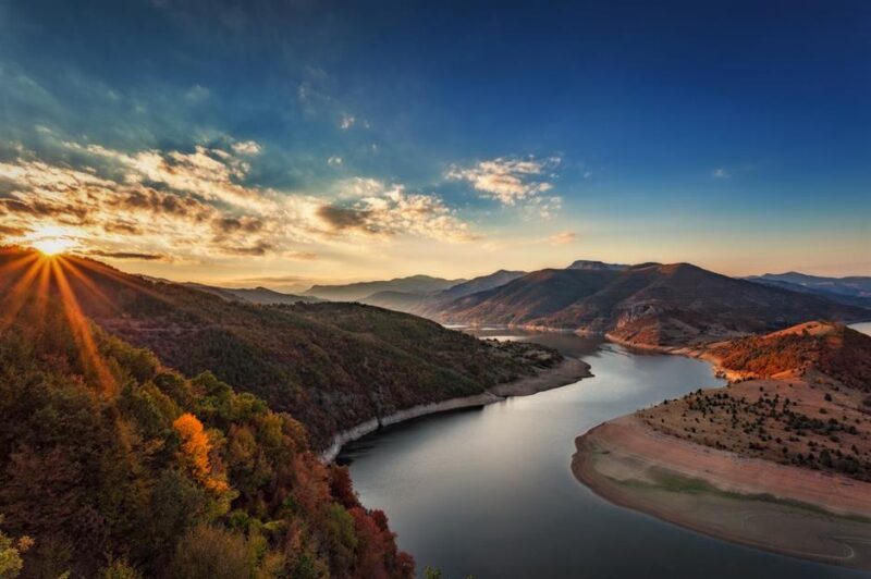 3527abb5-4412-4971-b638-e9abc6c70c84-BulgariaRiver