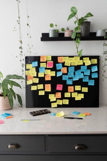 How to brainstorm with a team for innovative ideas